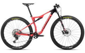 Orbea Oiz M30 - 29 Zoll - Fully - Aktion