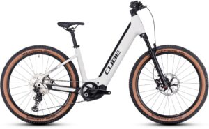 Cube Reaction Hybrid SLT 750 - 750 Wh - 27,5 Zoll - Tiefeinsteiger