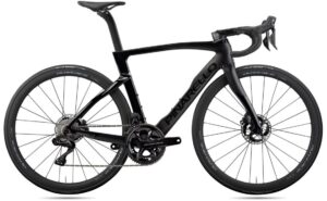 Pinarello Dogma F - Dura Ace Di2 - Fulcrum Speed Lite 40 - 28 Zoll - Diamant - Aktion