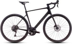 Cube Attain C:62 Race - 28 Zoll - Diamant - 2025