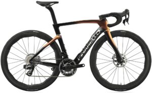 Pinarello Dogma F - Red AXS - Princeton Peak 4550 - 28 Zoll - Diamant - 2025